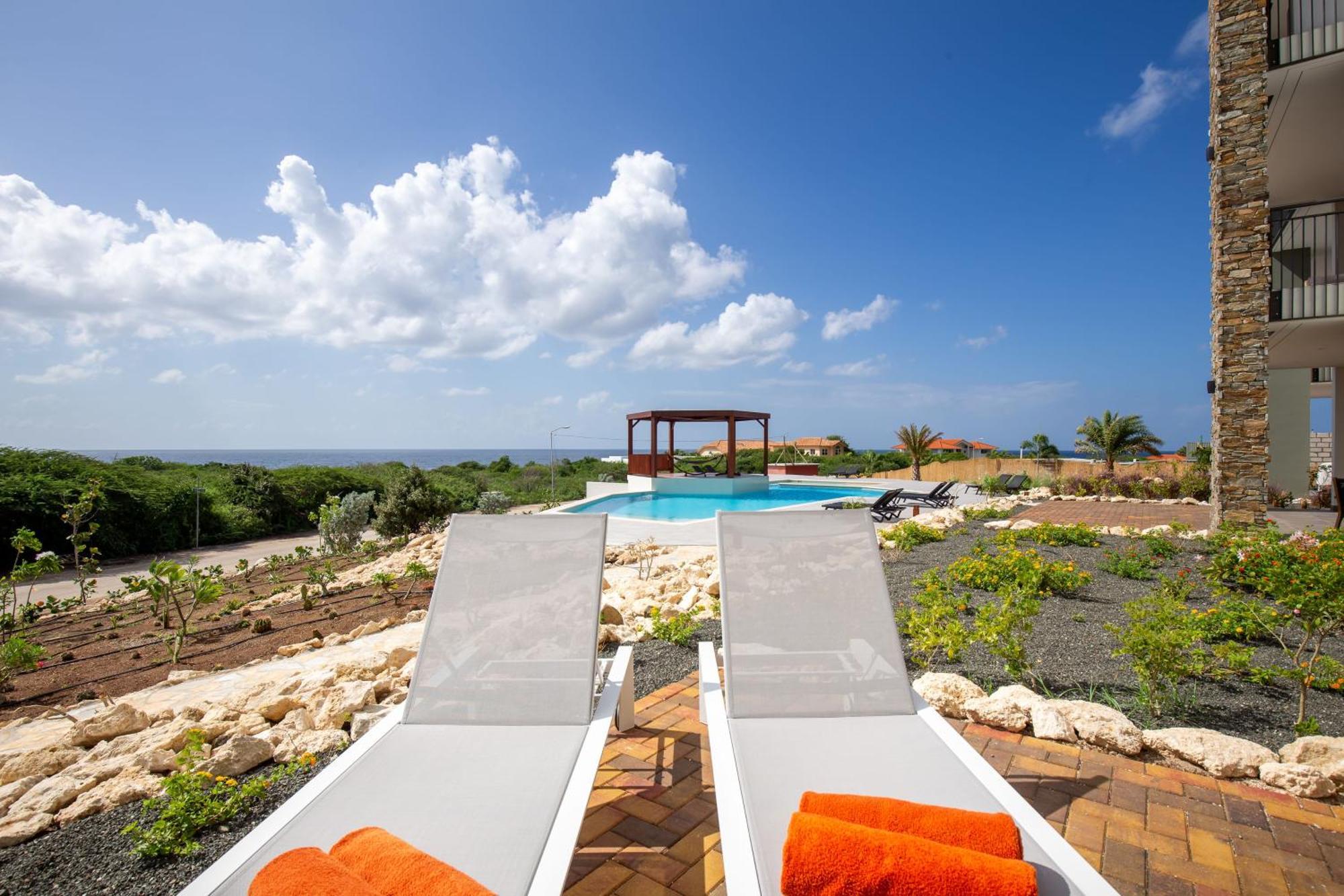 Coral Estate Ocean View Apartments Віллемстад Екстер'єр фото